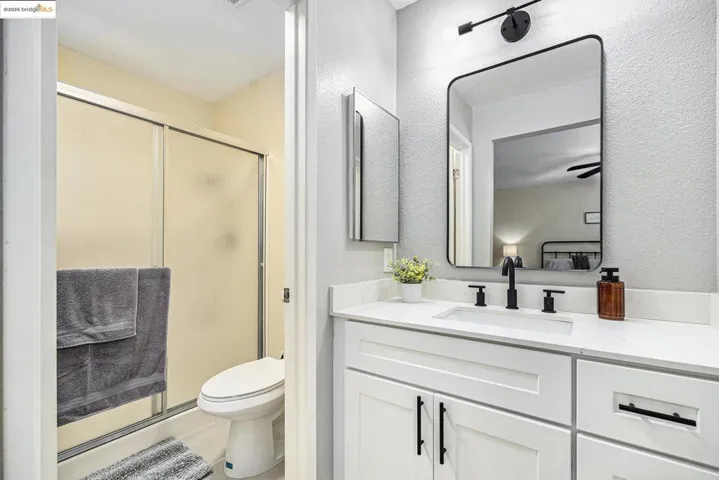221 Almondtree Ln, Oakley, California 94561
