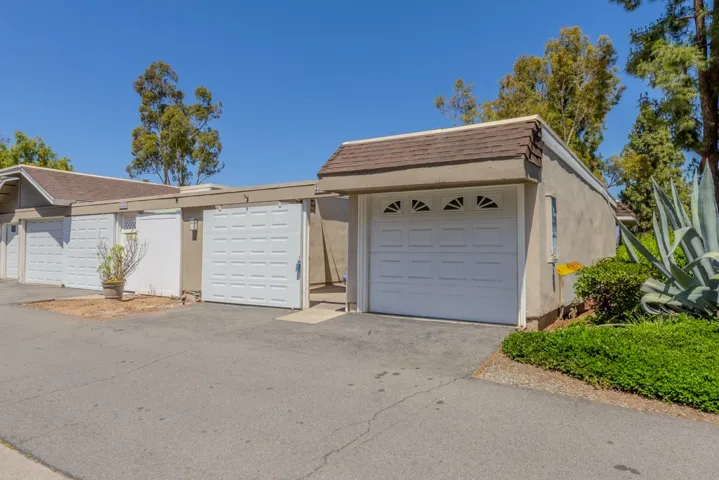 23342 Caminito Juanico 304, Laguna Hills, California 92653
