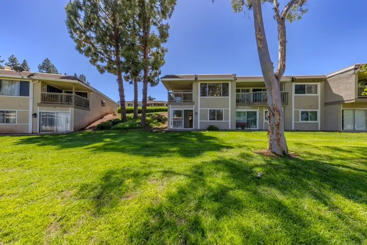 23342 Caminito Juanico 304, Laguna Hills, California 92653