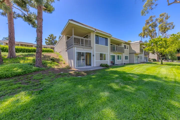 23342 Caminito Juanico 304, Laguna Hills, California 92653