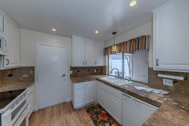 23342 Caminito Juanico 304, Laguna Hills, California 92653