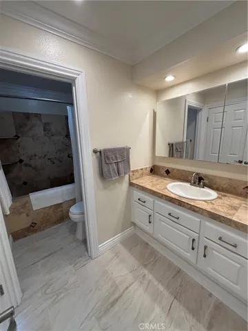 23342 Caminito Juanico 304, Laguna Hills, California 92653