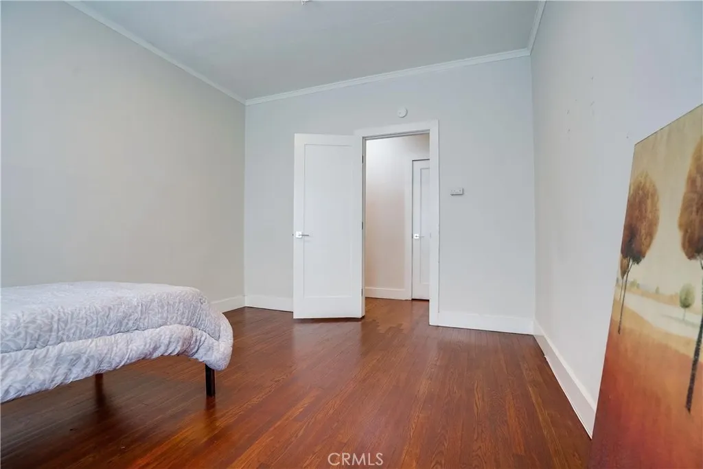 3015 Edgehill Drive, Los Angeles, California 90018 home-pic-22