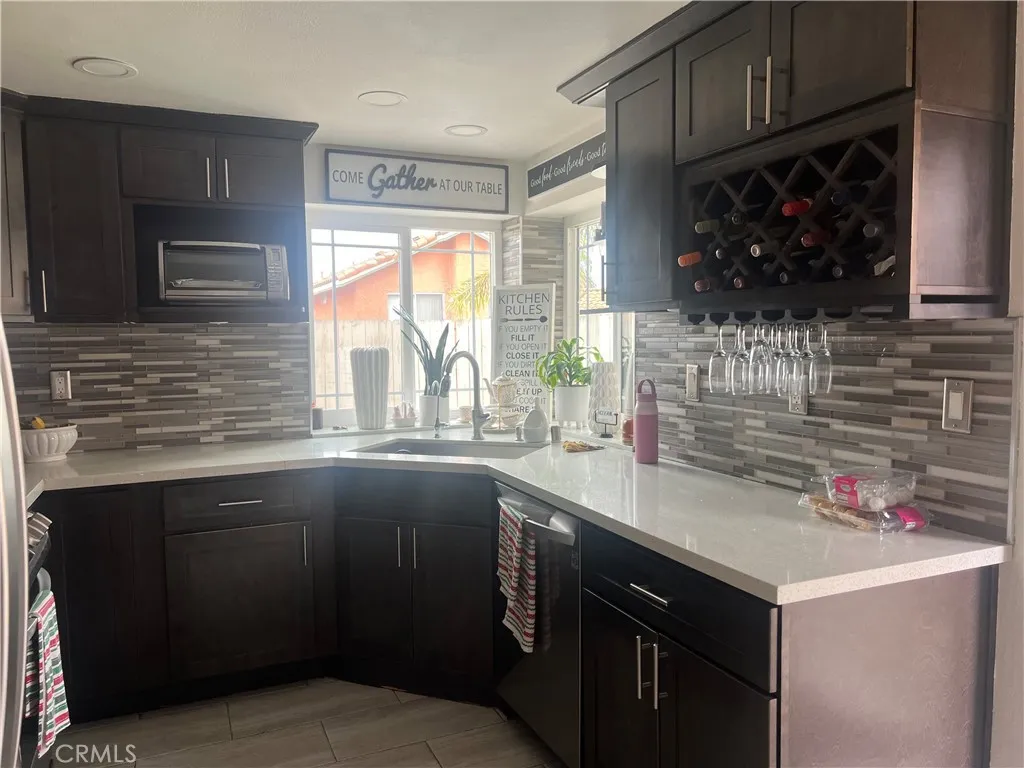 26162 Coronada Drive, Moreno Valley, California 92555 home-pic-3