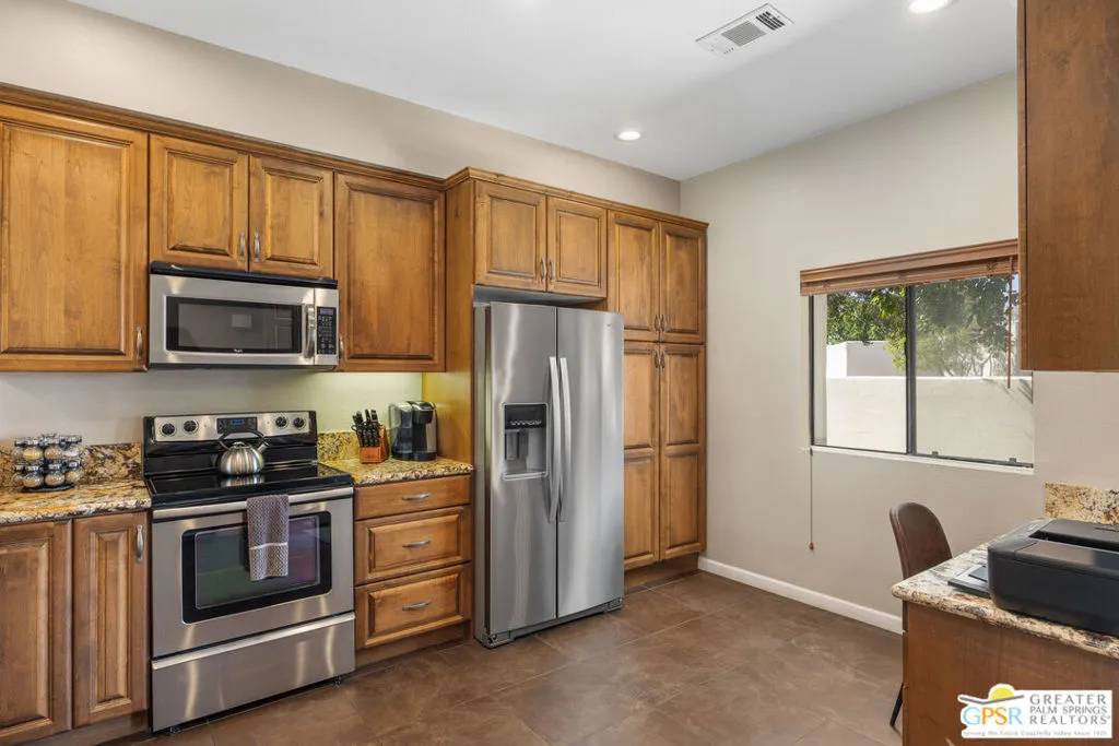 67488 Toltec Court, Cathedral City, California 92234 home-pic-4
