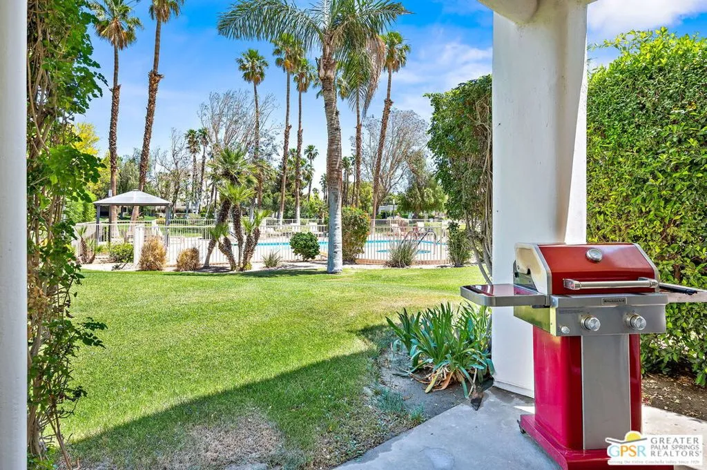 67488 Toltec Court, Cathedral City, California 92234 home-pic-28