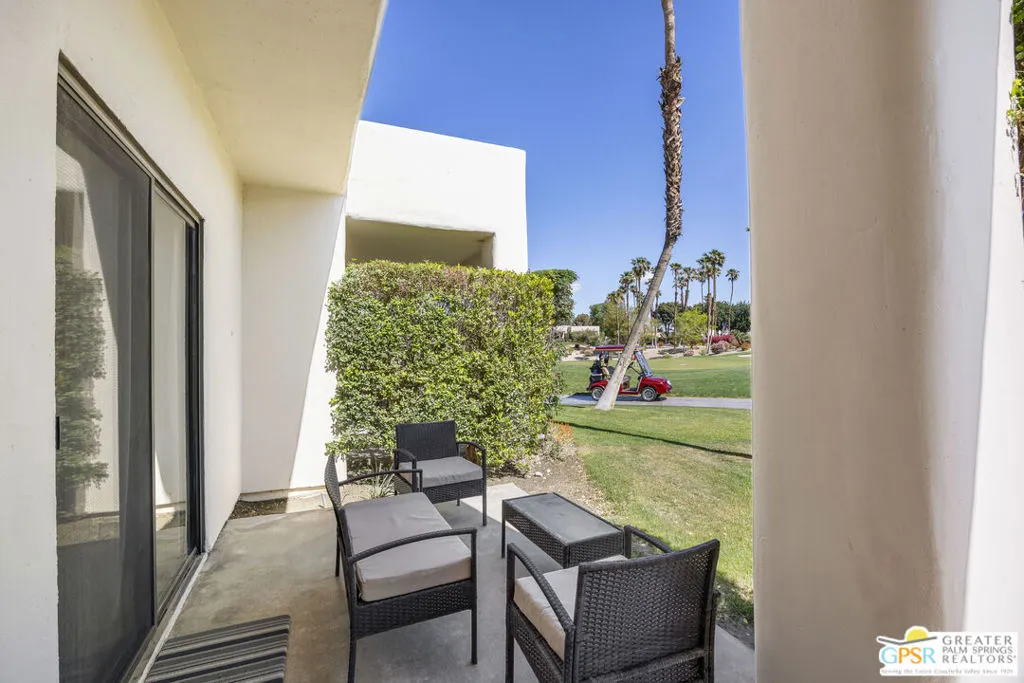 67488 Toltec Court, Cathedral City, California 92234 home-pic-26