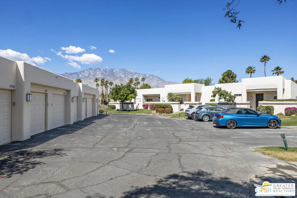 67488 Toltec Court, Cathedral City, California 92234 home-pic-51