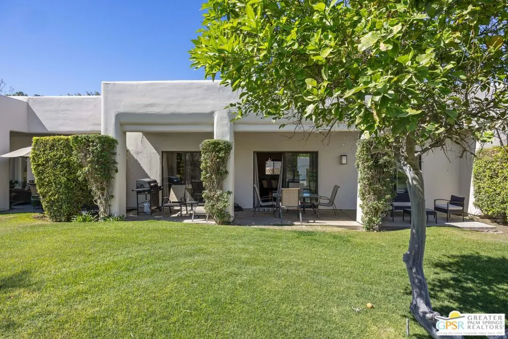 67488 Toltec Court, Cathedral City, California 92234 home-pic-32