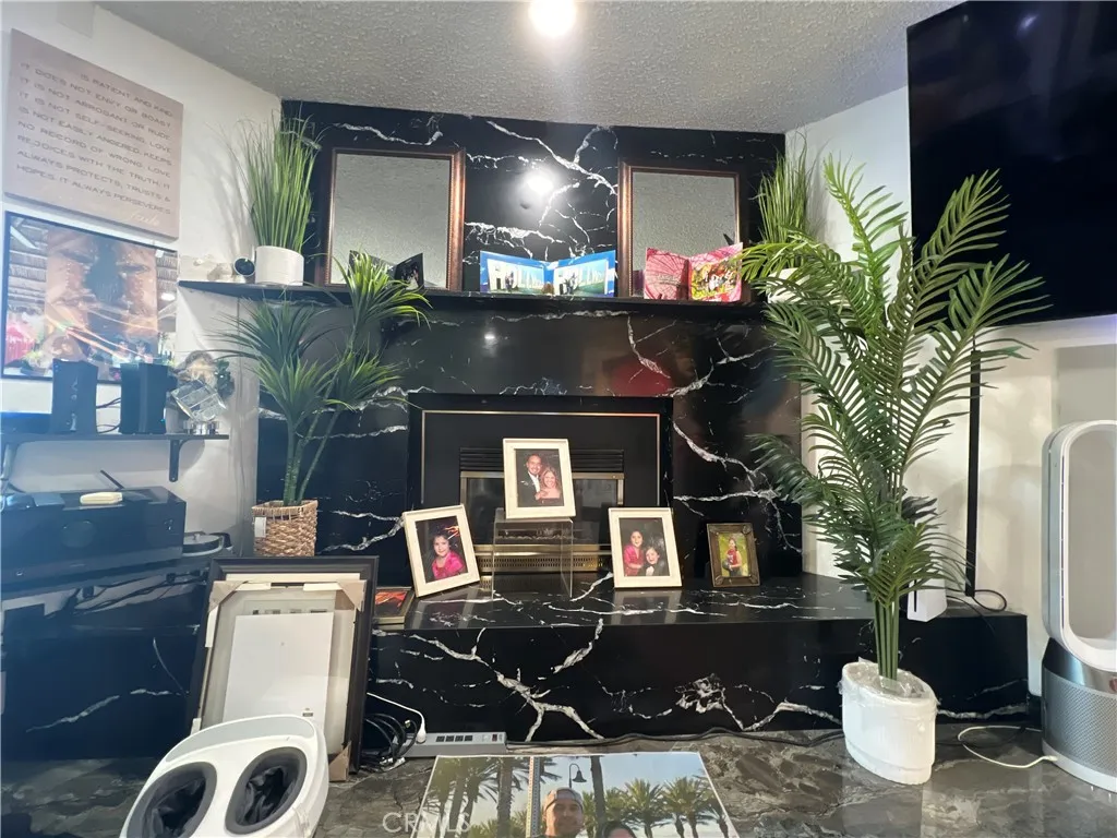 15245 Apache Road, Apple Valley, California 92307 home-pic-11