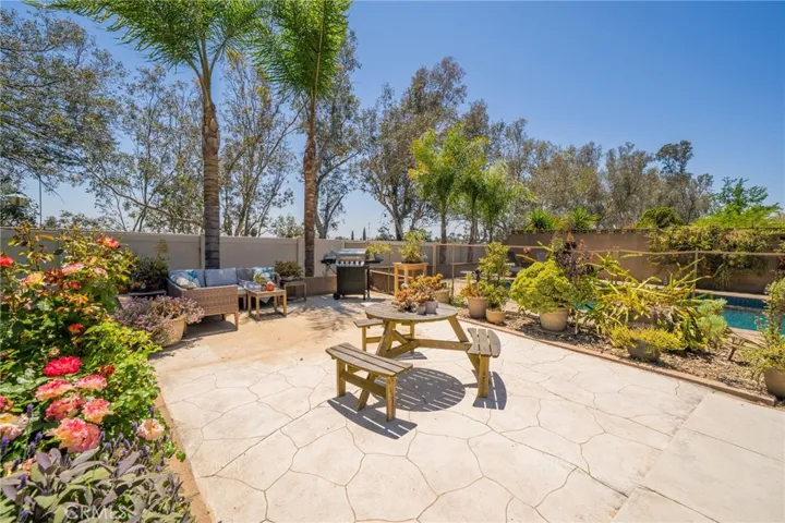 378 E Radcliffe Drive, Claremont, California 91711
