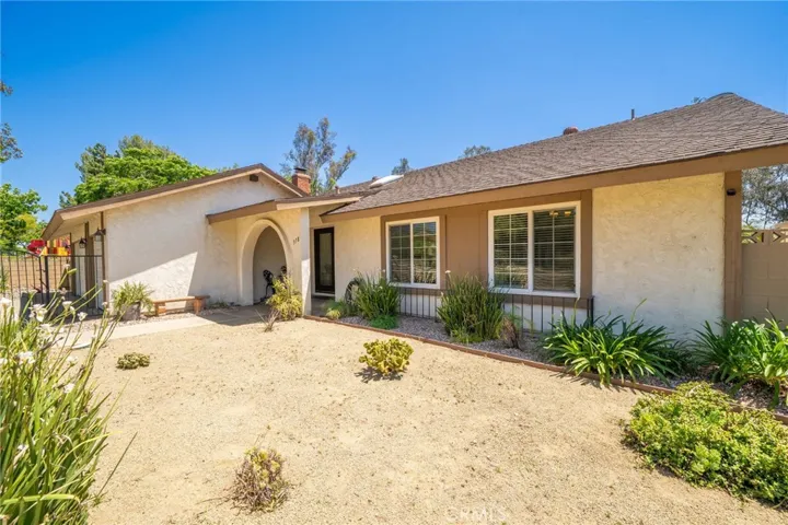 378 E Radcliffe Drive, Claremont, California 91711