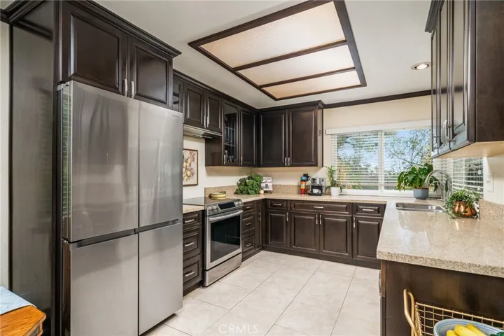 378 E Radcliffe Drive, Claremont, California 91711