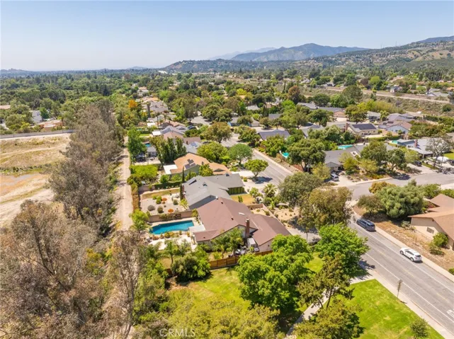 378 E Radcliffe Drive, Claremont, California 91711