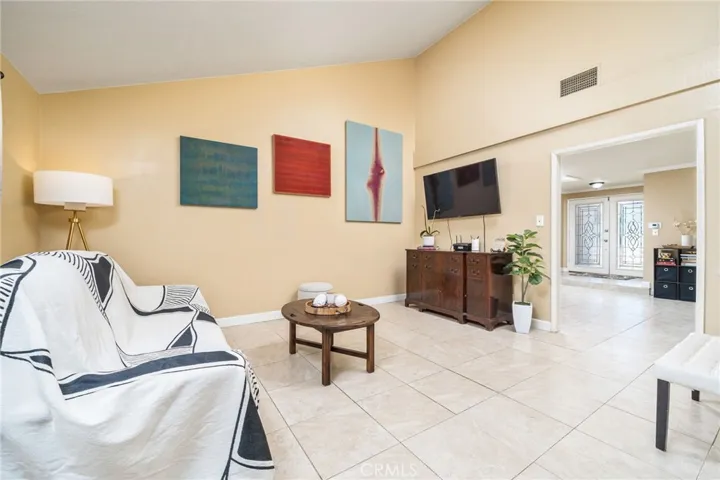 378 E Radcliffe Drive, Claremont, California 91711