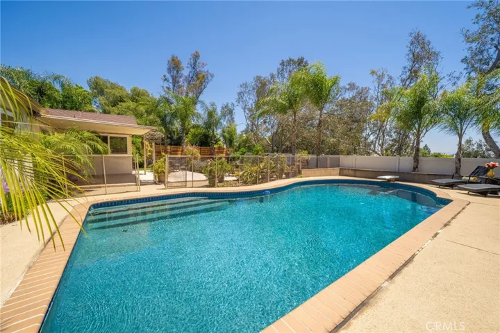 378 E Radcliffe Drive, Claremont, California 91711