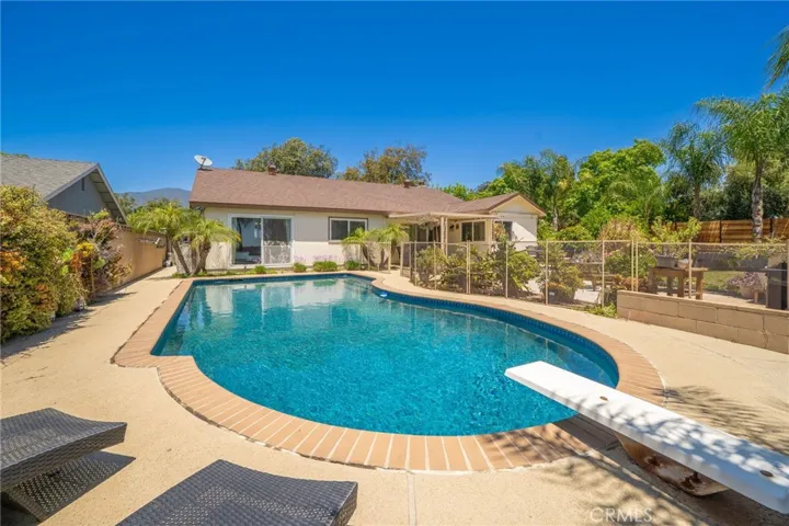 378 E Radcliffe Drive, Claremont, California 91711