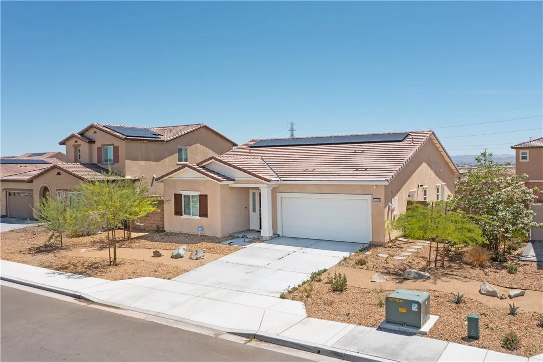 15667 San Diego Ln, Victorville, California 92394 home-pic-1