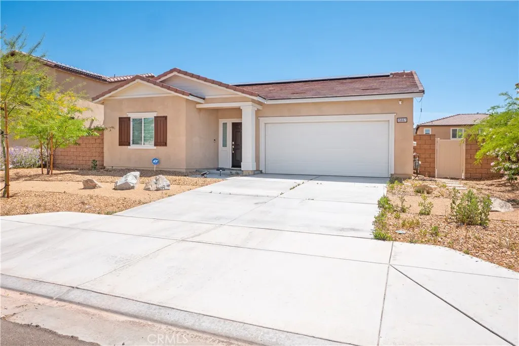 15667 San Diego Ln, Victorville, California 92394 home-pic-2