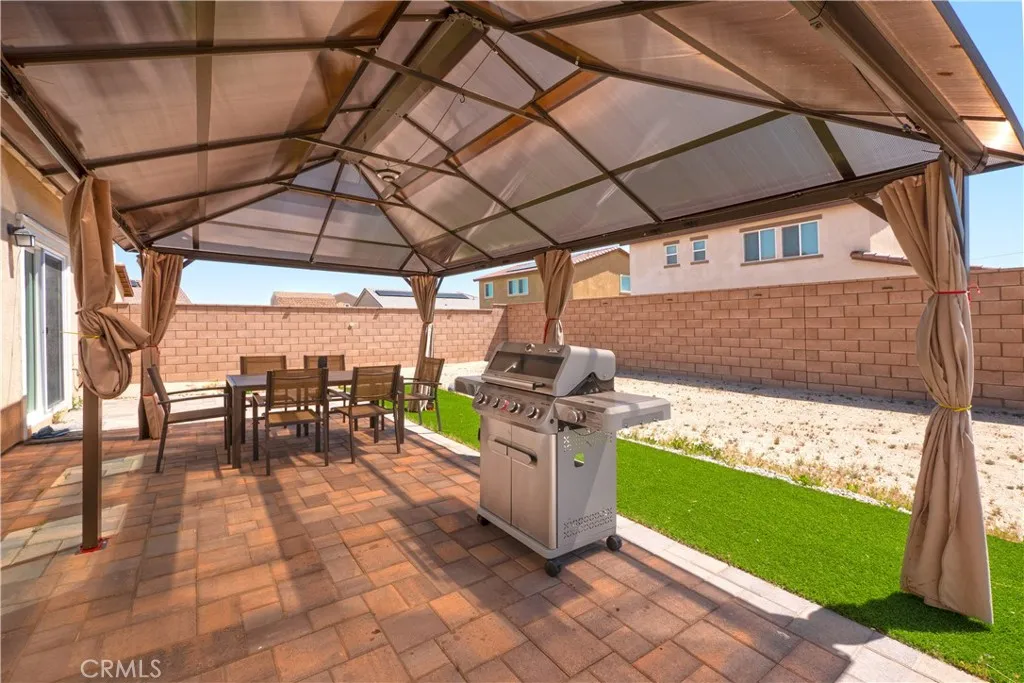 15667 San Diego Ln, Victorville, California 92394 home-pic-39