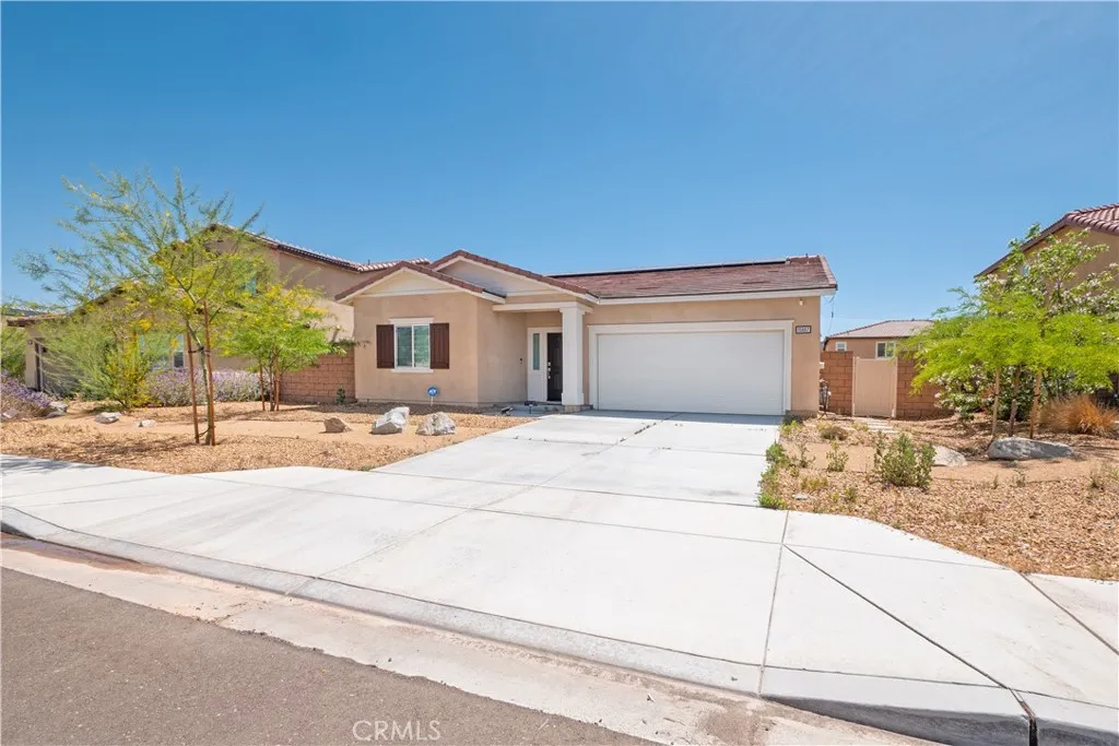 15667 San Diego Ln, Victorville, California 92394 home-pic-3