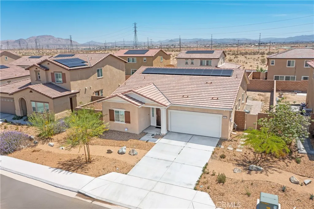 15667 San Diego Ln, Victorville, California 92394 home-pic-42