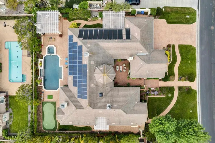 9343 Bernardo Lakes Dr., San Diego, California 92127