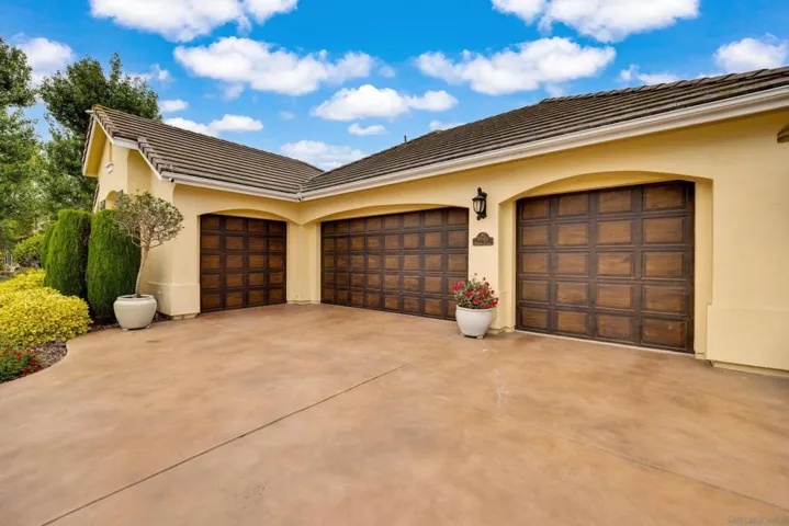 9343 Bernardo Lakes Dr., San Diego, California 92127
