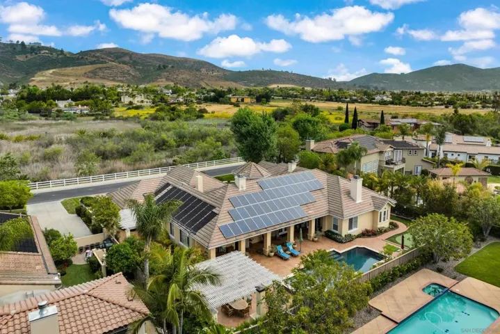 9343 Bernardo Lakes Dr., San Diego, California 92127