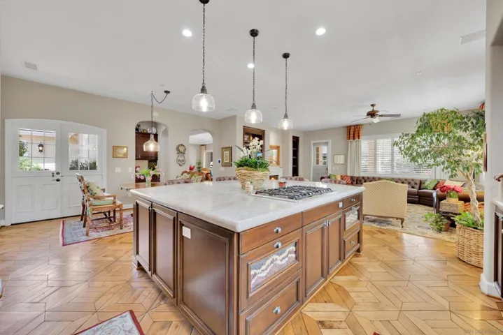 9343 Bernardo Lakes Dr., San Diego, California 92127