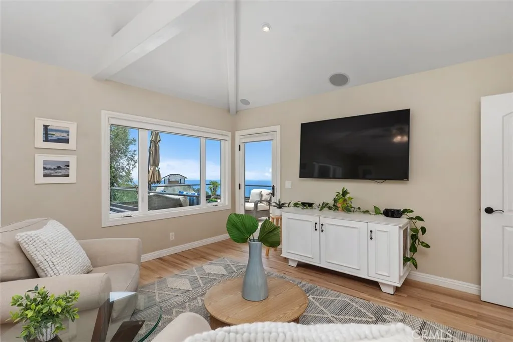 1981 San Remo, Laguna Beach, California 92651 home-pic-17