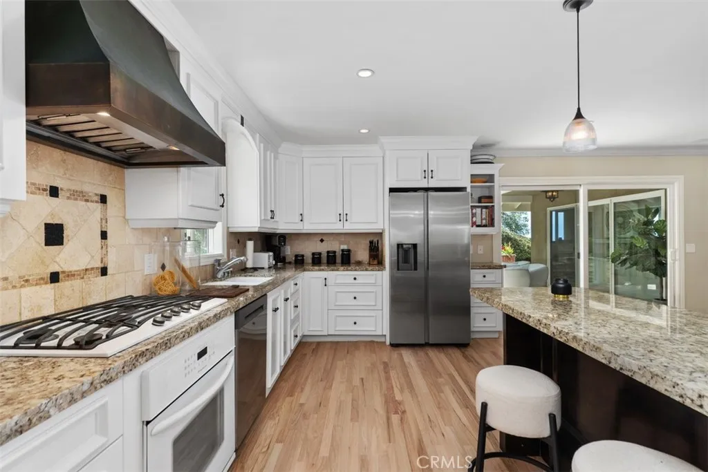 1981 San Remo, Laguna Beach, California 92651 home-pic-9