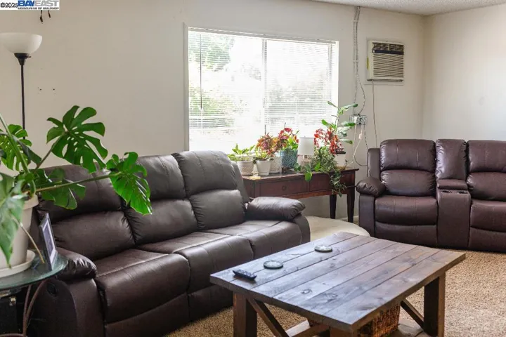 437 Goodwin Rd, Modesto, California 95357
