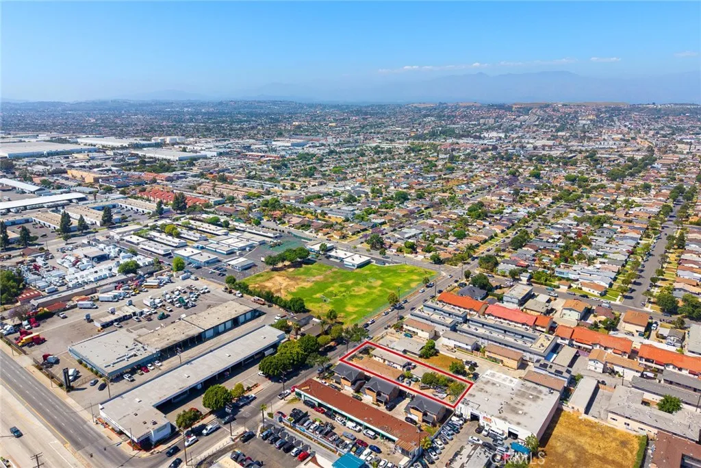 932 S Montebello Boulevard, Montebello, California 90640 home-pic-14
