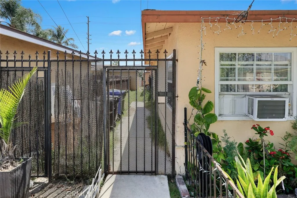 12718 Shreve Road, Whittier, California 90602 home-pic-3