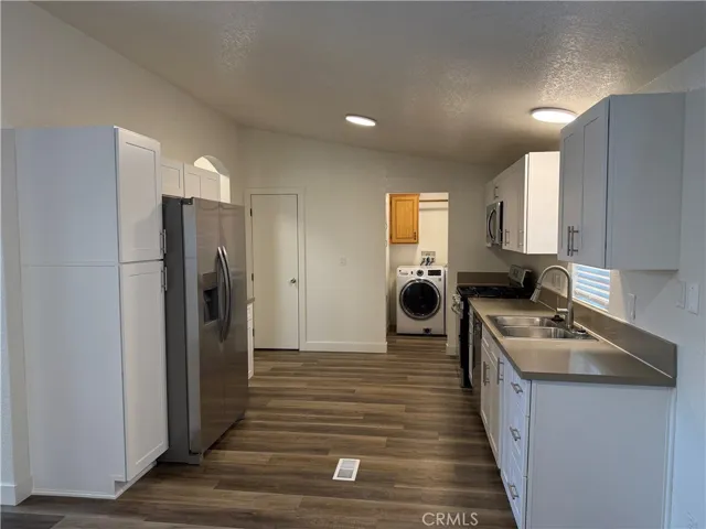 16600 Downey Avenue 75, Paramount, California 90723