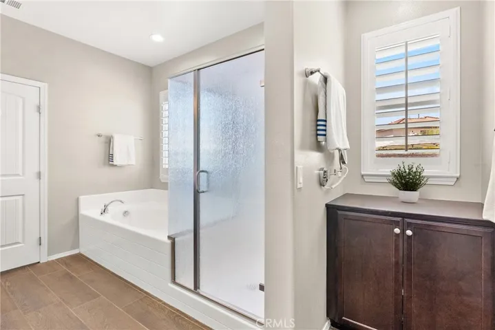 29489 Breezeway Court, Menifee, California 92585