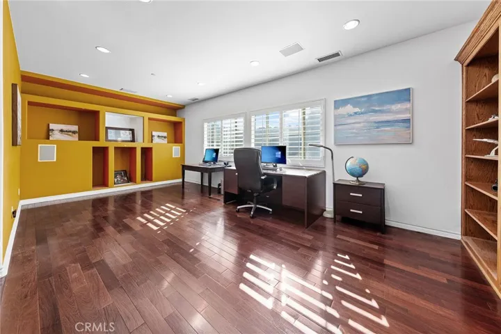 Upstairs bonus room
