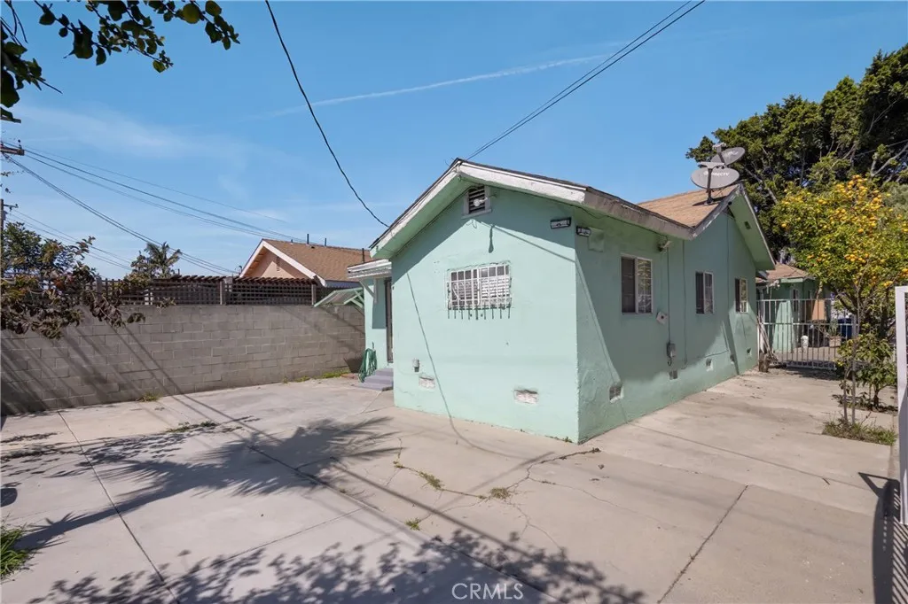 1550 E Sandison Street, Wilmington, California 90744 home-pic-30