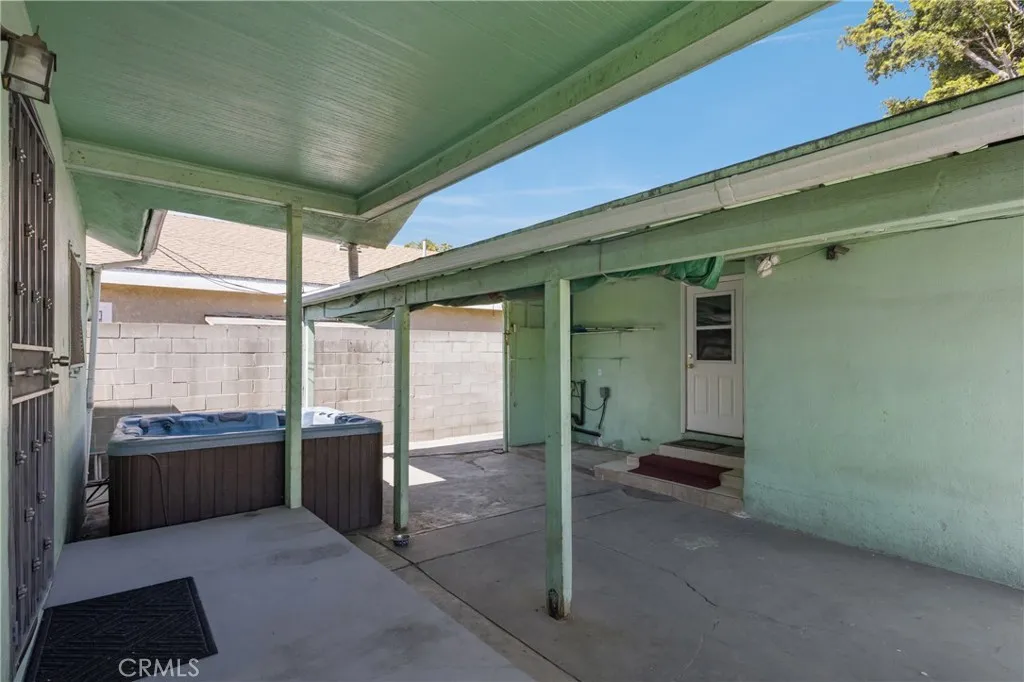 1550 E Sandison Street, Wilmington, California 90744 home-pic-17