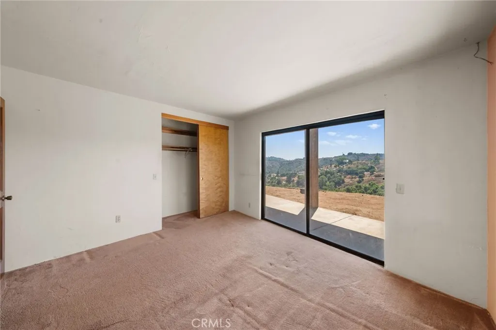 879 Stewart Canyon Road, Fallbrook, California 92028 home-pic-12