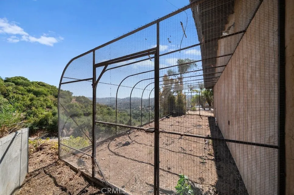 879 Stewart Canyon Road, Fallbrook, California 92028 home-pic-61