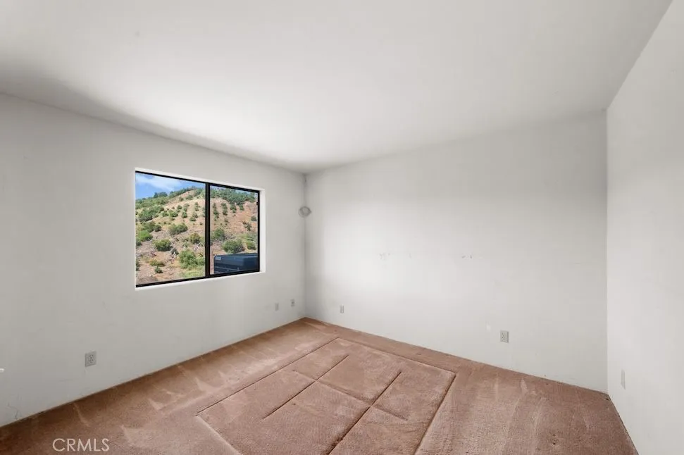 879 Stewart Canyon Road, Fallbrook, California 92028 home-pic-15