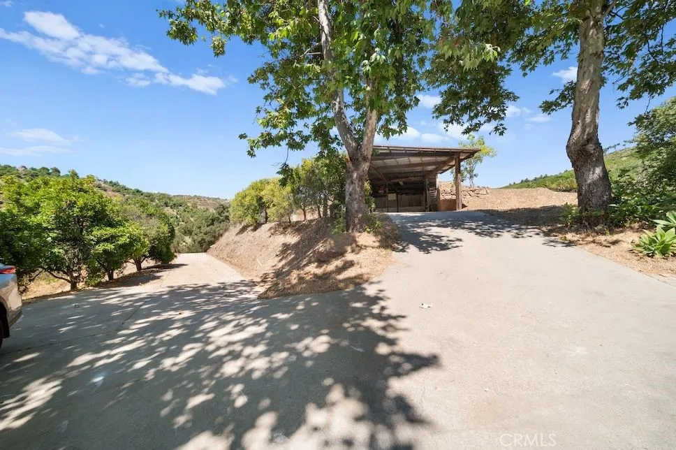 879 Stewart Canyon Road, Fallbrook, California 92028 home-pic-46