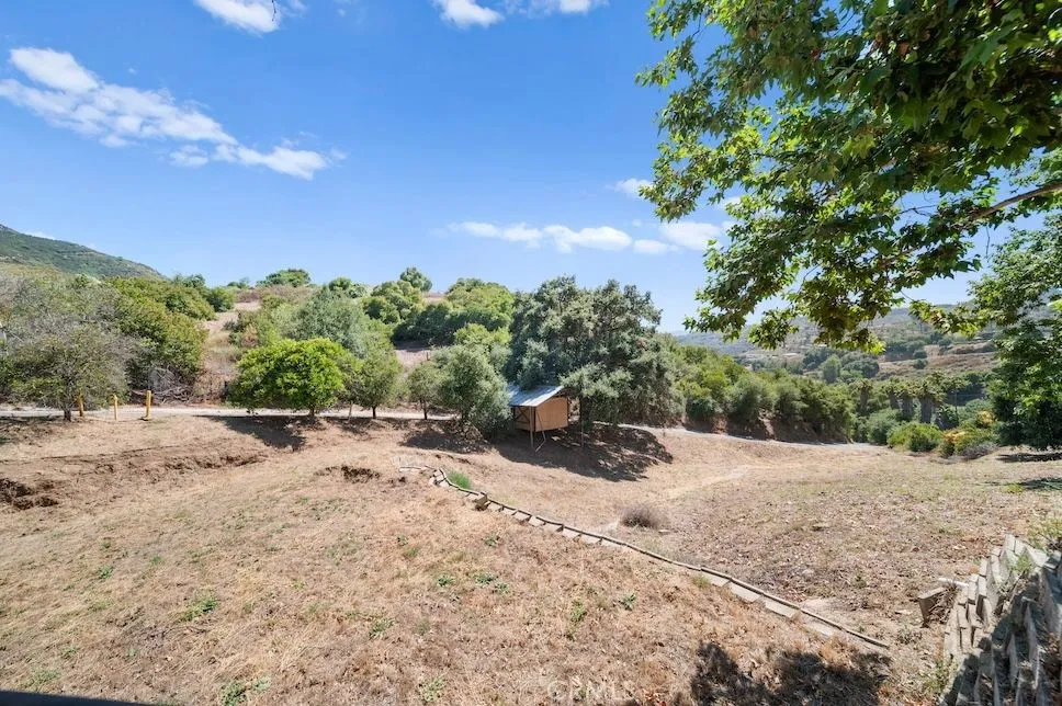 879 Stewart Canyon Road, Fallbrook, California 92028 home-pic-55