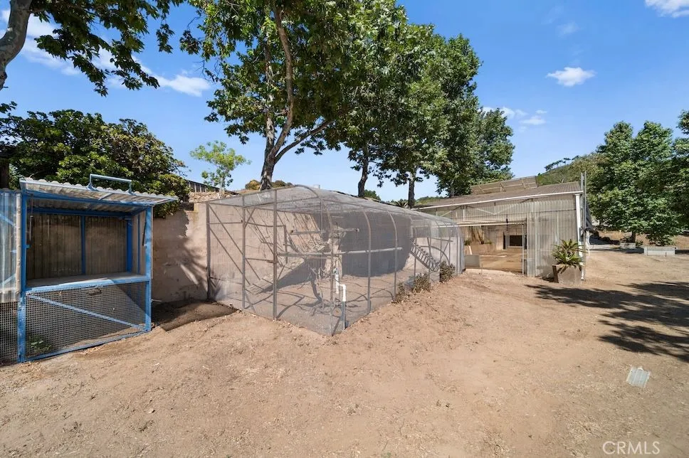 879 Stewart Canyon Road, Fallbrook, California 92028 home-pic-60