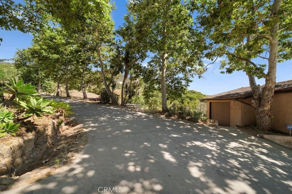 879 Stewart Canyon Road, Fallbrook, California 92028 home-pic-6
