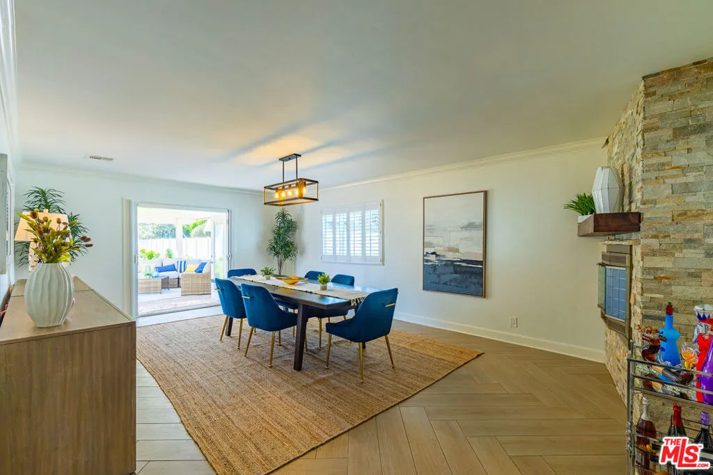 1 Saddlehorn Lane, Rolling Hills Estates, California 90274 home-pic-5