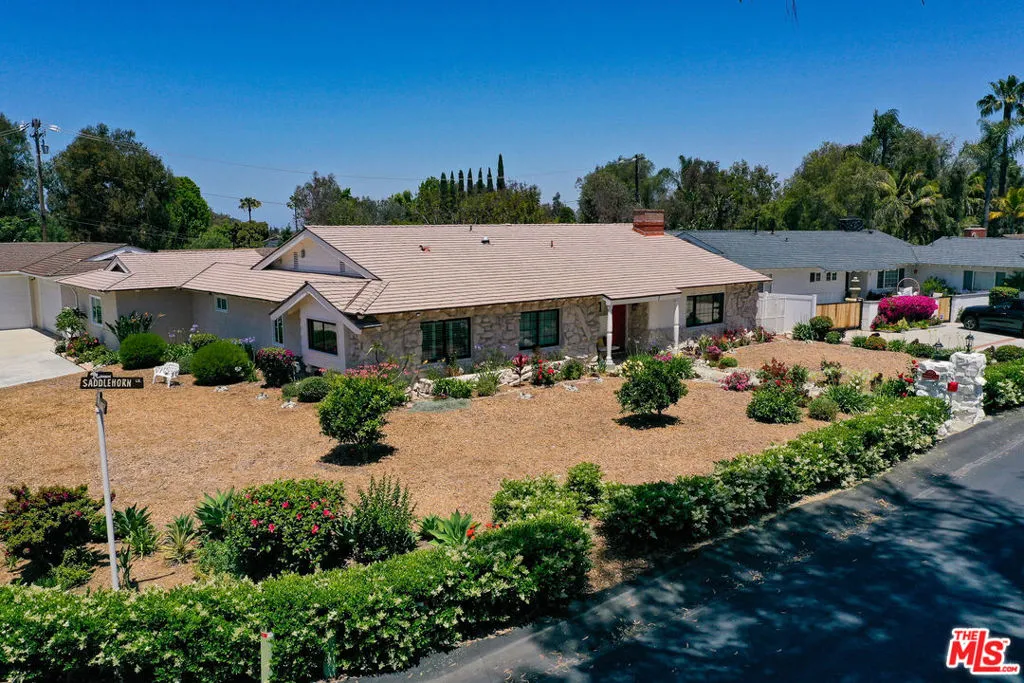 1 Saddlehorn Lane, Rolling Hills Estates, California 90274 home-pic-40