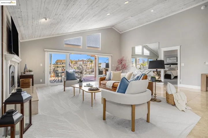 737 Willow Lake Rd, Discovery Bay, California 94505